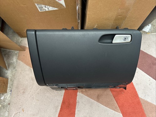 Audi 8t glove box - a5, b8