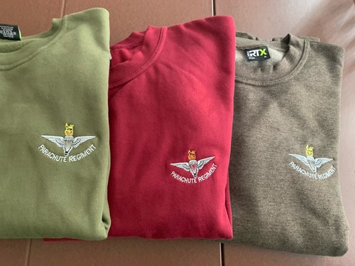 Set sweatshirts with - of, 3