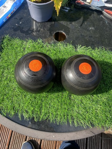 Hensilite crown green bowls - crown,
