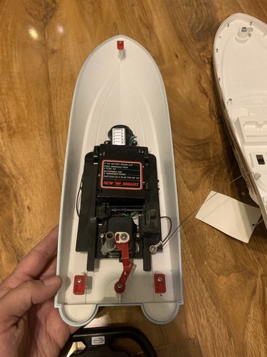 Bright sea ray - sea, 48