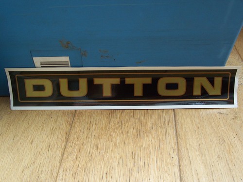 Large self adhesive dutton - self,