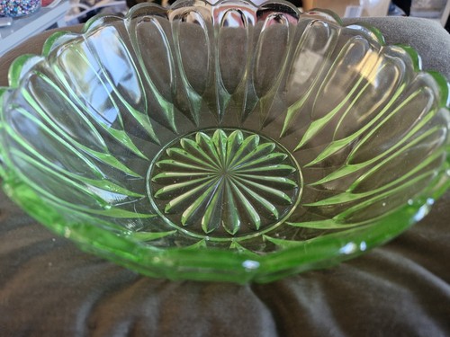 Vintage green glass fruit - fruit, bowl