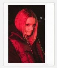 Art model bradley instax - model,