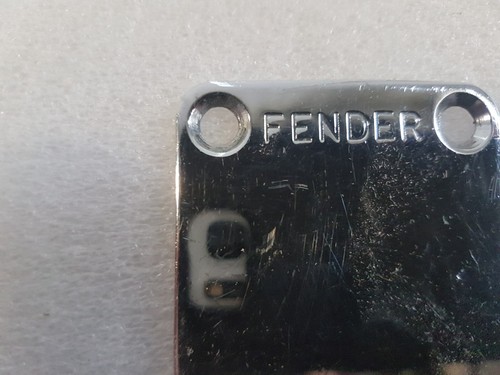 Fender precision bass - 90's,