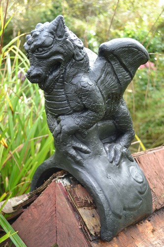 Black dragon roof finial - , half