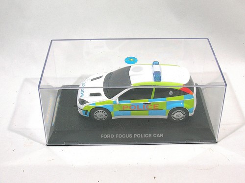 Scalextric ford focus police - scalextric,