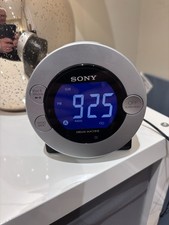 Sony Dream Machine ICF-C7iP