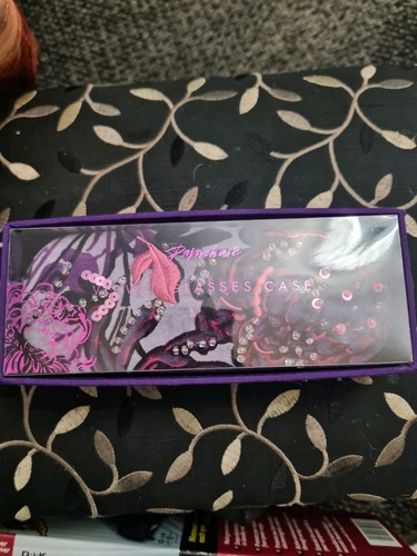 Paperchase velvet glasses case - glasses,