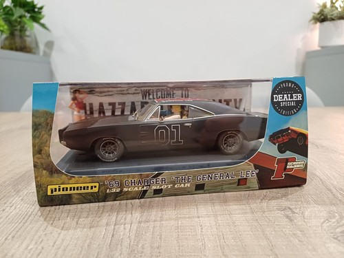 Pioneer slot car dodge charger - pioneer,