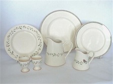 JOHN LEWIS DINNER SET REPLACEMENTS FLORAL/ROBIN CHRISTMAS CHOICE FROM LIST