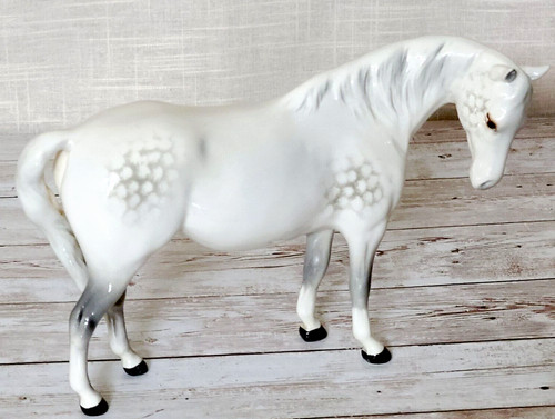 Beswick mare facing right head - mare,