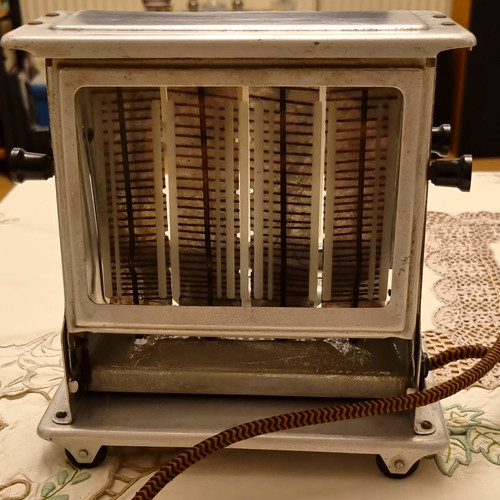 Vintage 1950s slice - vintage, toaster