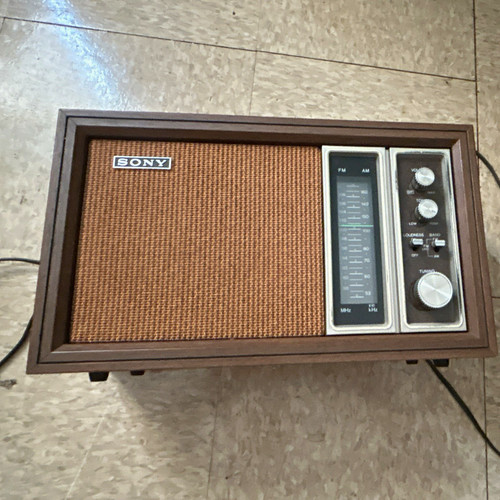 Sony vintage woodgrain fm - sony,