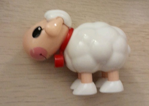 Tolo first friends lamb - first,