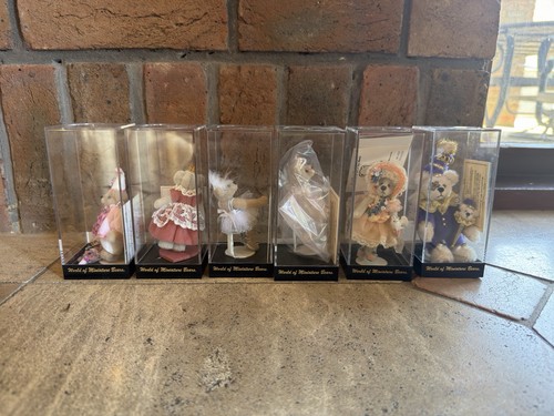 World miniature bears - of,