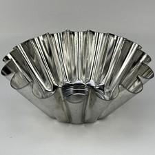 Vintage French Kitchen Home Baking Traditional Brioche Fluted Cake Tin