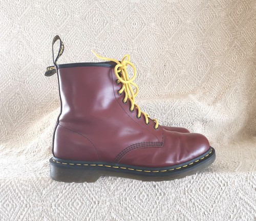 Martens cherry red hole - martens,