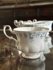 ROYAL ALBERT "MEMORY LANE Tea