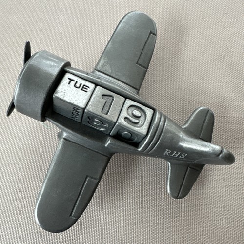 Vintage airplane perpetual - vintage,