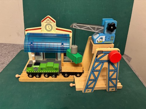 John lewis wooden train - john,