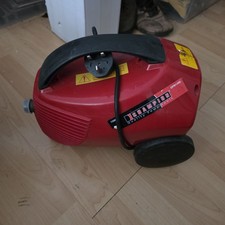 Champion CPW1300 pressure washer In Good Condition used twice then stored. 