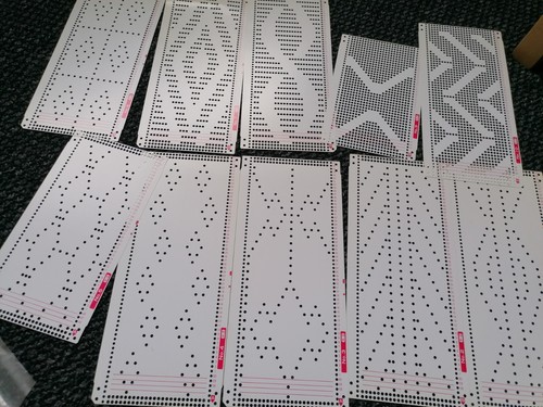 Knitmaster knitting - x,