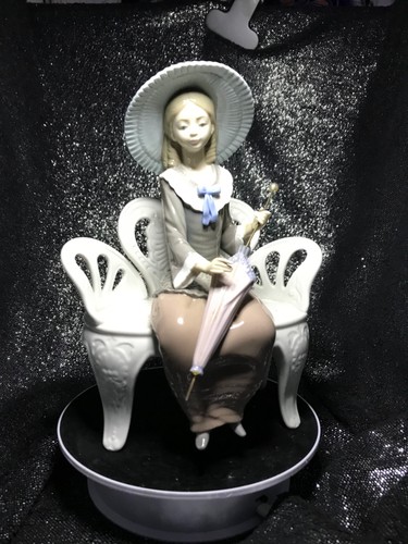 Lladro 1374 lady - lladro~1374~lady, waiting