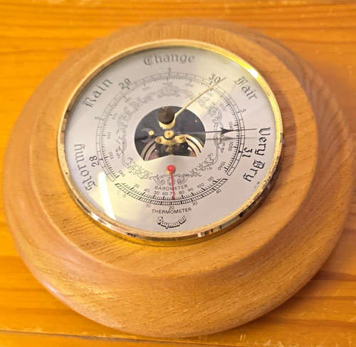Vintage daymaster barometer - daymaster,