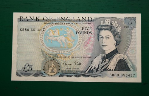 Bank england five pound - of,