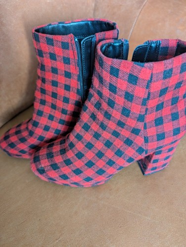 Unusual style red tartan - unusual,