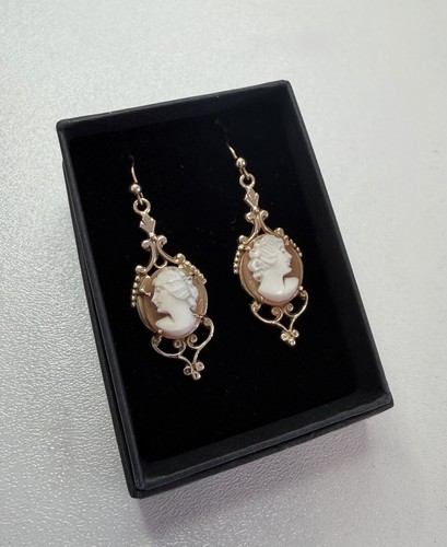 9ct gold cameo - gold,