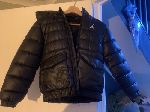 Jordan years puffet - jordan,