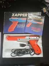 Nintendo NES Boxed  Zapper Light Gun Pal With Manual Good Condition