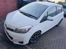 Toyota Yaris 1.3 White 5dr