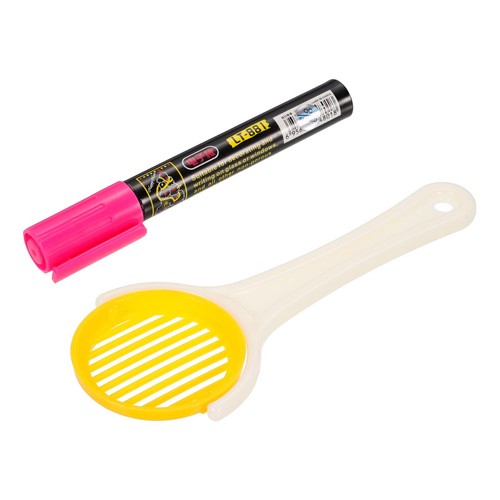 Queen bee marker - marker, marking