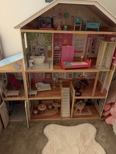 KidKraft Majestic Mansion Wooden Dolls House with Furniture