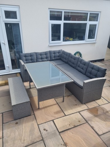 Grey rattan effect - rattan-effect, corner
