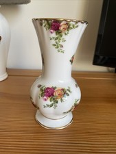 Royal Albert Old Country Roses Vase. New Other