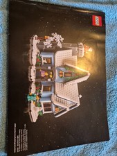 LEGO Icons 10293 Santa's Visit