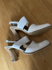 Ladies Italian Bronx ivory Leather Enclosed Toes Sandals