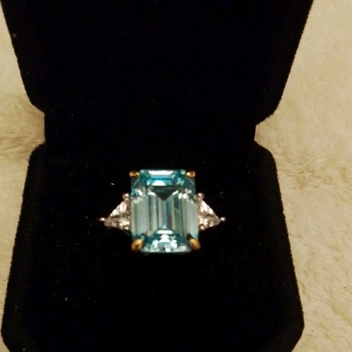 Natural emerald cut - cut, aquamarine