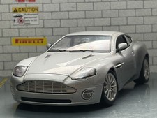 1:18 *BOXED* BURAGO ASTON