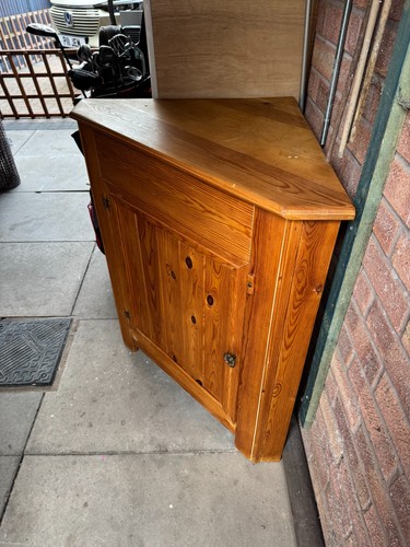 Small pine corner cupboard - small,