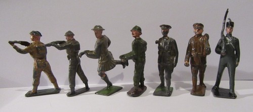 Vintage lead toy soldiers