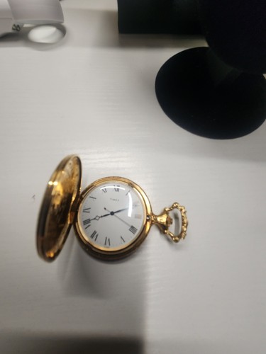 Vintage timex gold - timex, gold-tone