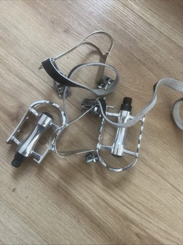 Retro pedals with straps - straps, sakae