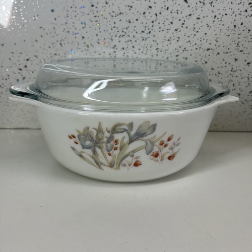 Vintage pyrex casserole - pyrex, dish