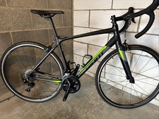 Giant Contend SL1 Medium Road Bike 2018 Shinmano 105 Conti Gatorskin 28mm