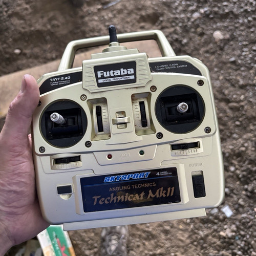 Futaba t4yf skysport 4 - t4yf-2.4g,