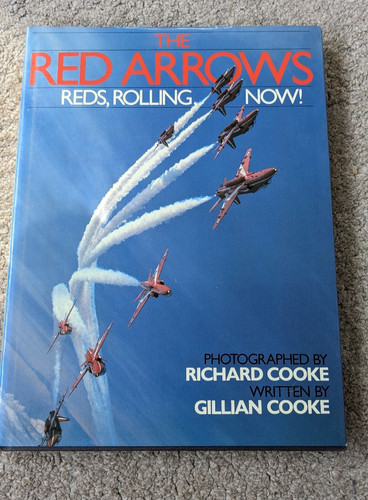 The red arrows reds rolling - red,